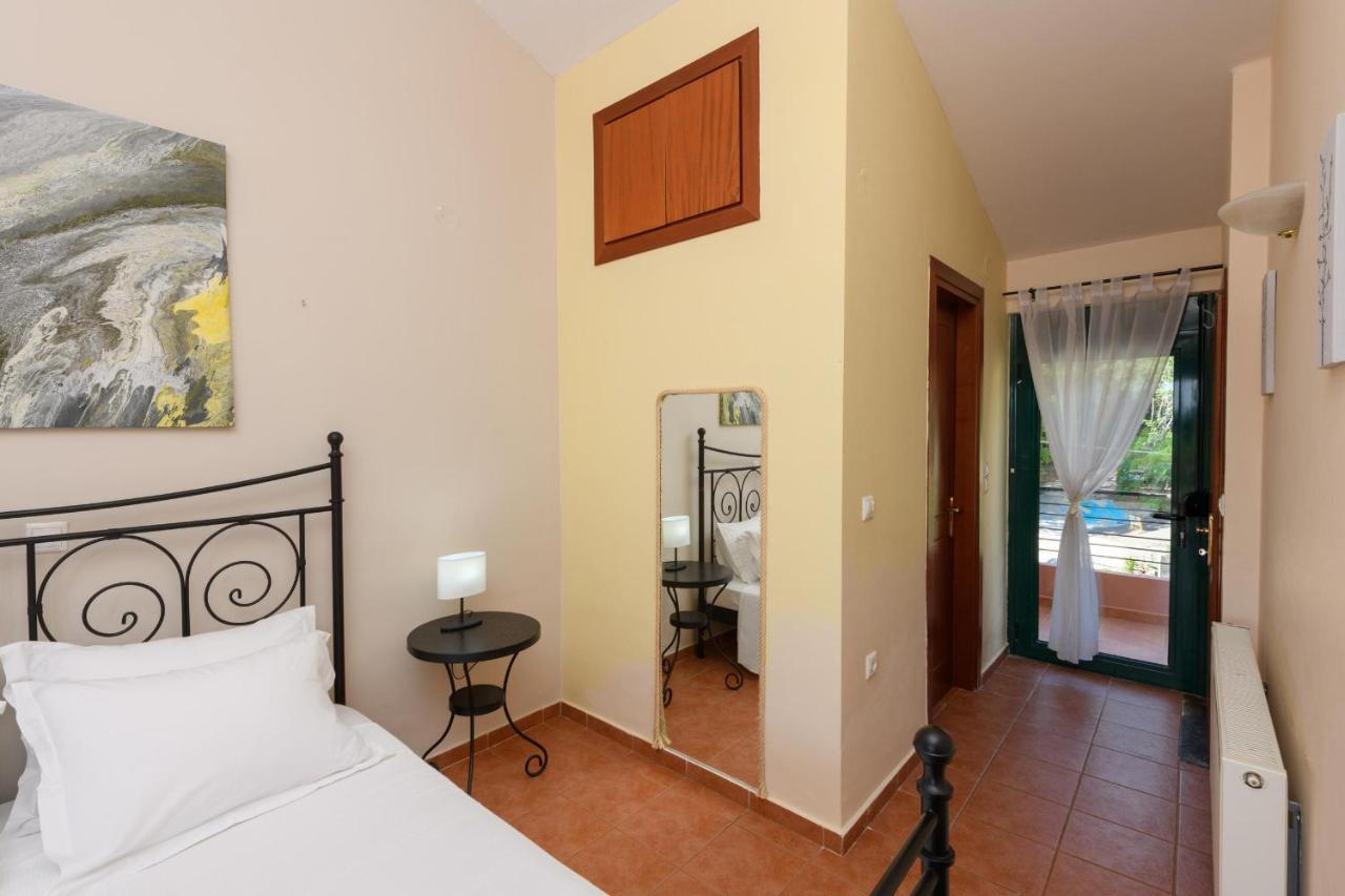 Casa Di Kelly Apartment Скала Потамияс Екстериор снимка